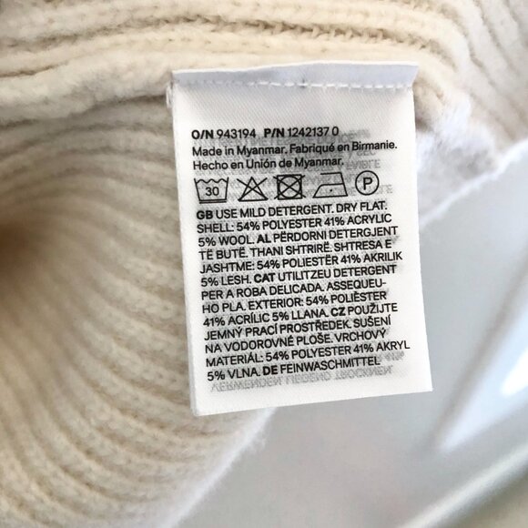 NWT H&M RIB-KNIT SWEATER WITH COLLAR - Picture 2 of 3